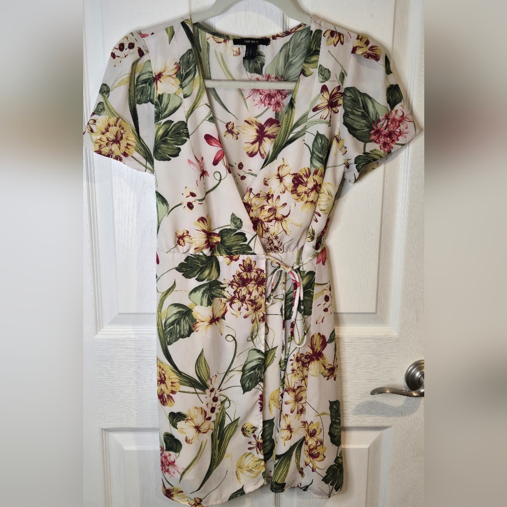 Forever 21 Ladies Wrap Dress
